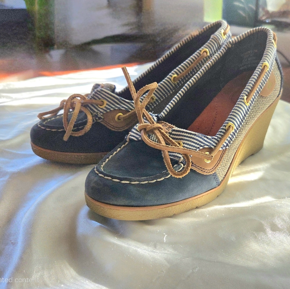 Sperry Topsider Navy and Tan Women's Wedge Shoes Sz 7